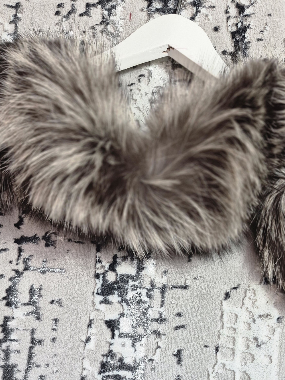 Luxury F Fur Collar in Taupe 31 Inch Collar With Snap buttons